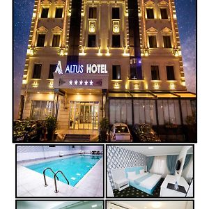 Altus Hotel Baku